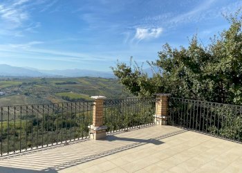18- Terrazza5.jpg - Appartamento VIA MAROCCO, Mozzagrogna - foto 18