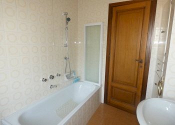 Bagno - Apartment piazza Mellano, 4, Mondovì - photo 9