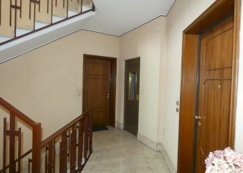 Vano scala - Apartment piazza Mellano, 4, Mondovì - photo 13