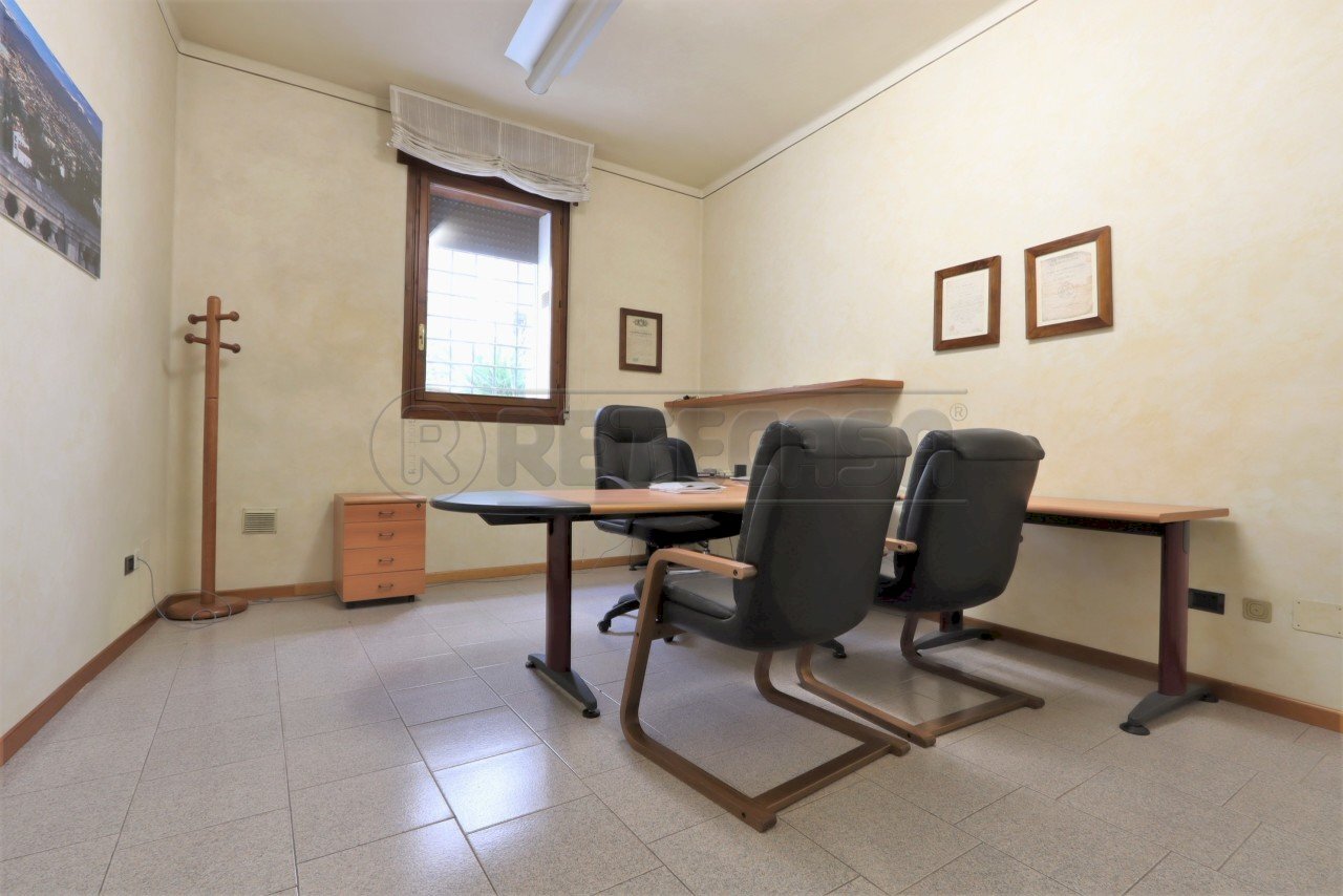 IMG_2739.JPG - Office Stradella Barche, Vicenza - photo 1
