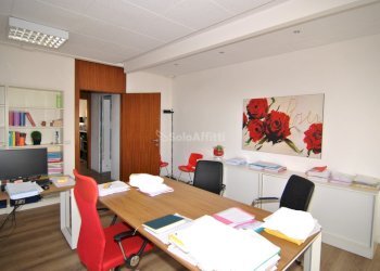 UFFICIO 4 - Office Via Cairoli 69, Livorno - photo 1