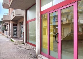 ingresso - Locale Commerciale Via del Mare 72/B, San Benedetto del Tronto - foto 1