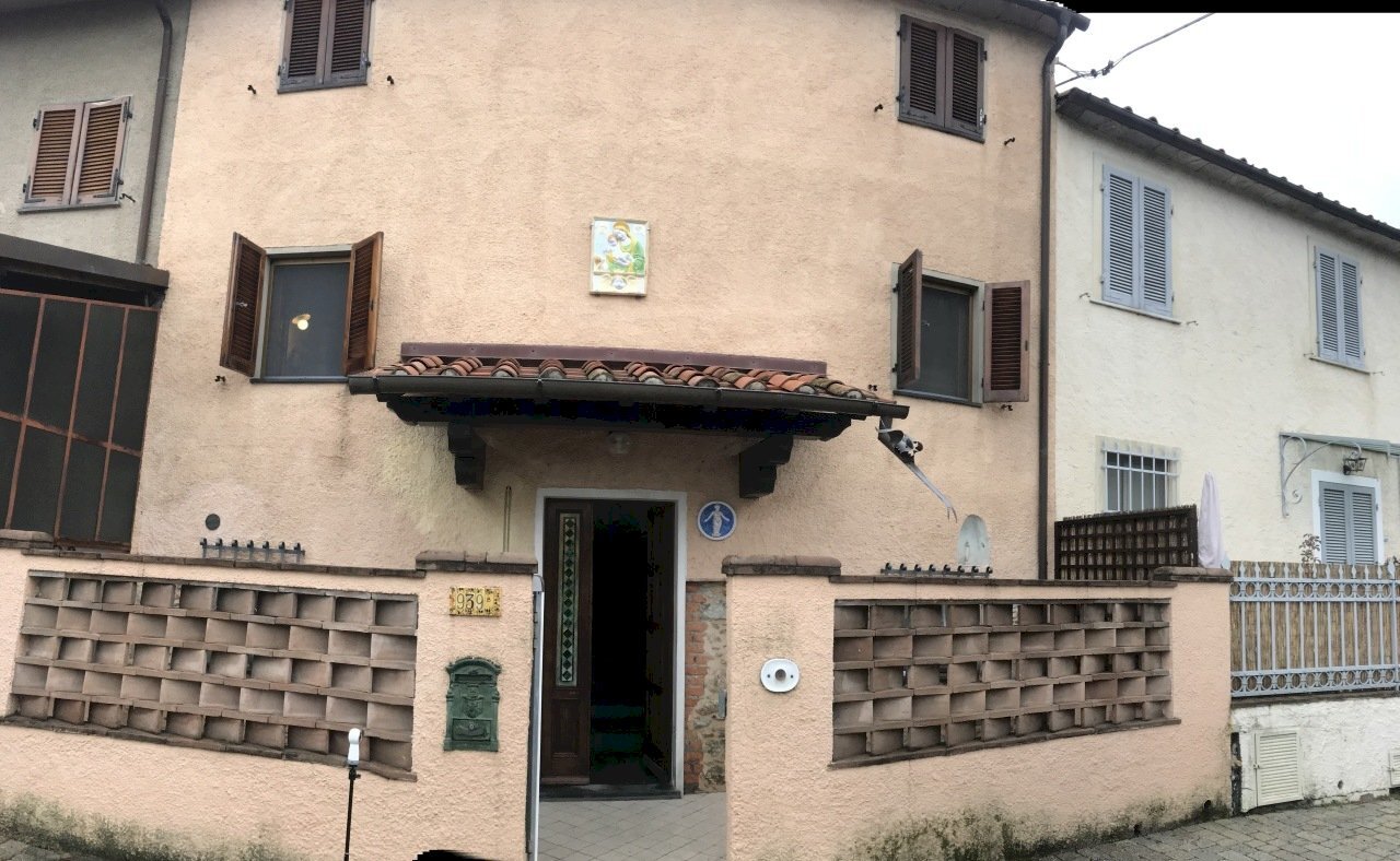 409665.jpg - Portion of a house Seravezza - photo 1