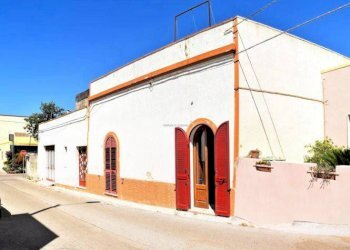 Facciata - Casa indipendente via Daniele Manin, Alessano - foto 1