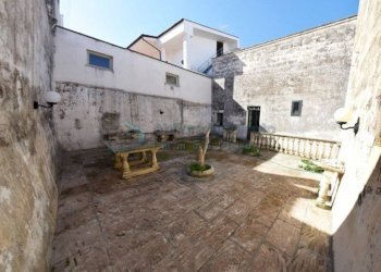 Cortile interno - Casa indipendente Specchia - foto 32
