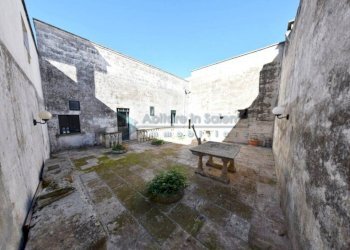 Cortile interno - Casa indipendente Specchia - foto 34
