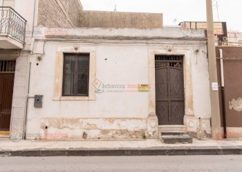 RIC00374.jpg - Quadrilocale Floridia - foto 1