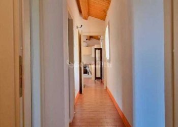 Corridoio - Casa indipendente Strada San Colombano - Dogheria s.n.c., Meldola - foto 6