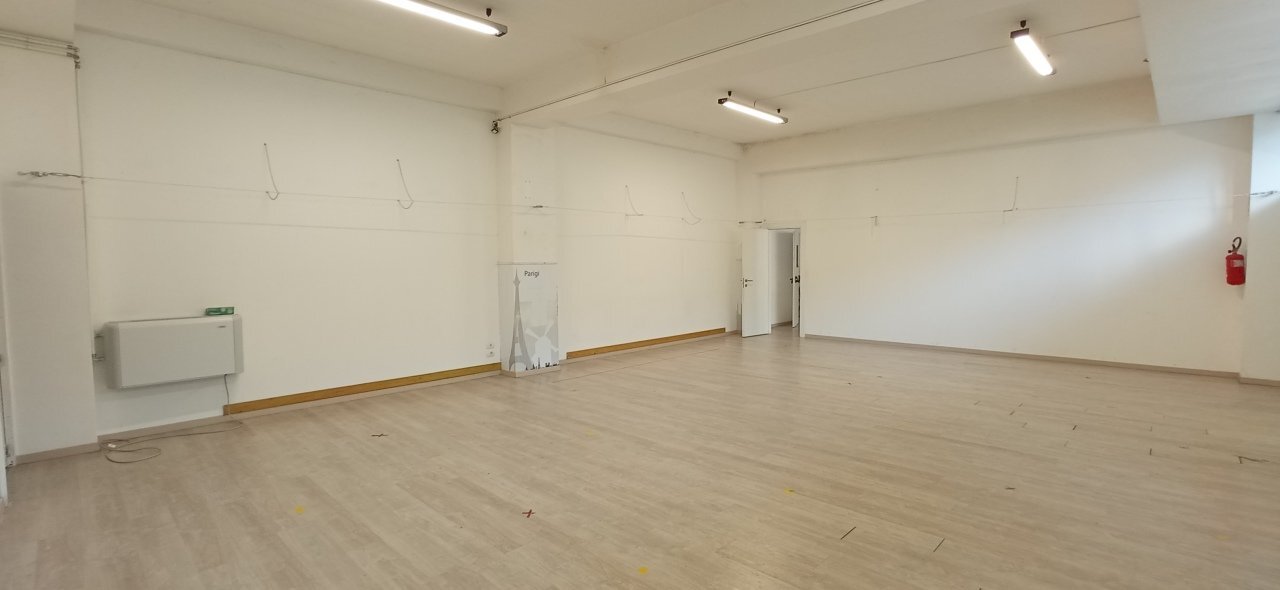 IMG_20221025_165523.jpg - Show room Ragusa - photo 2