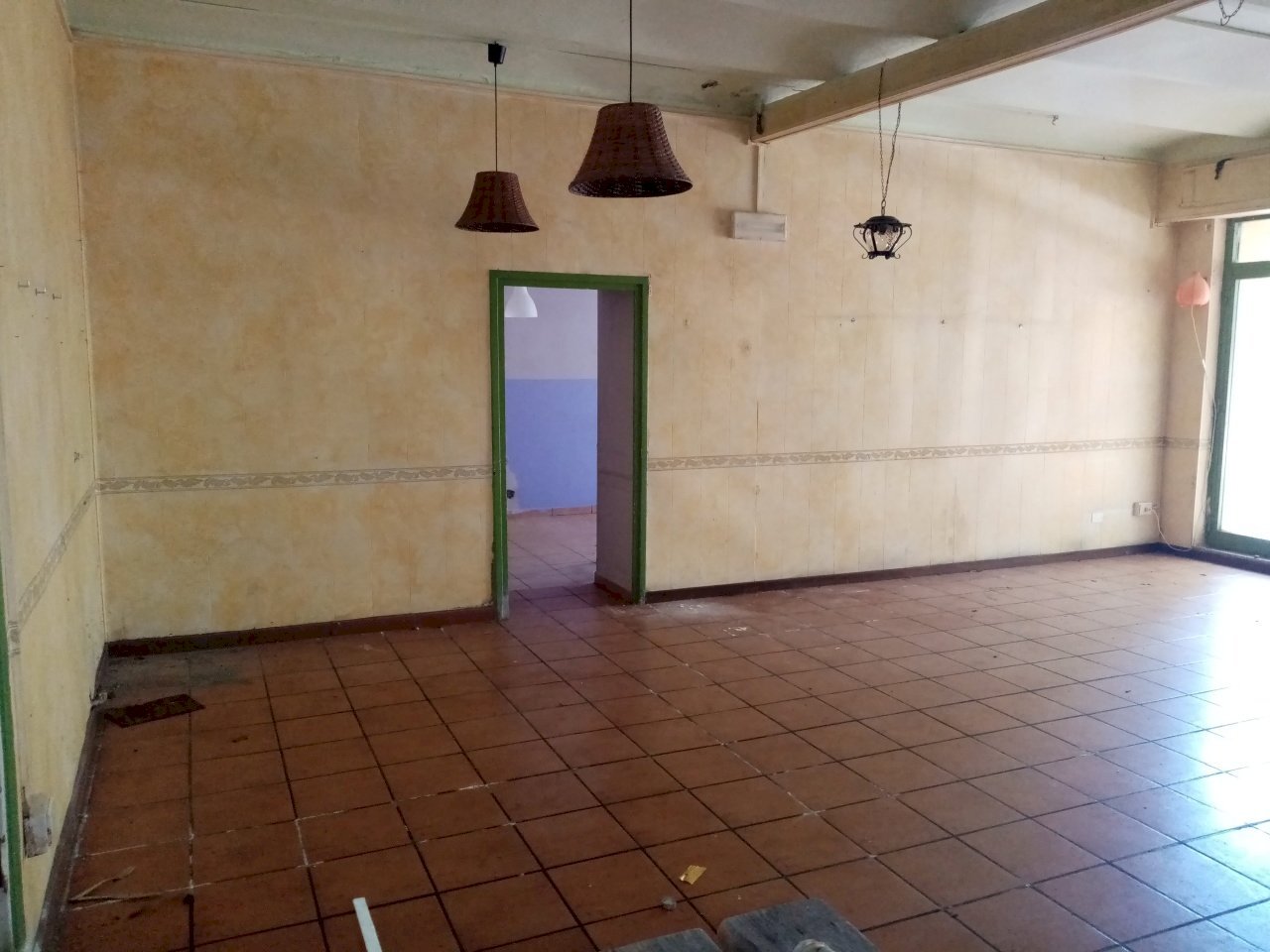 IMG_20221010_122142.jpg - Commercial Premises Piazza Resistenza 10, Terni - photo 2