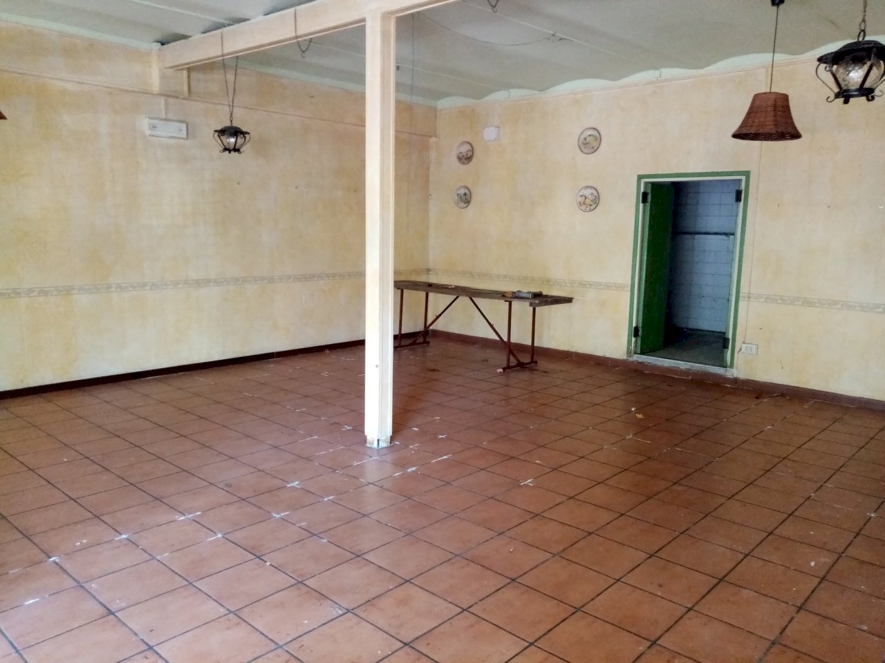 IMG_20221010_122156.jpg - Commercial Premises Piazza Resistenza 10, Terni - photo 3