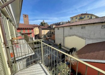 Vista - Quadrilocale vicolo della Madonnetta, 1, Chieri - foto 1