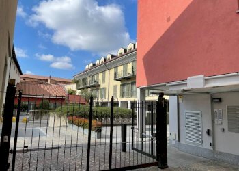 Facciata - Quadrilocale vicolo della Madonnetta, 1, Chieri - foto 14