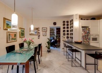 img_379_8.jpg - Villa Via Privata Villa Ceci 21, Carrara - foto 7