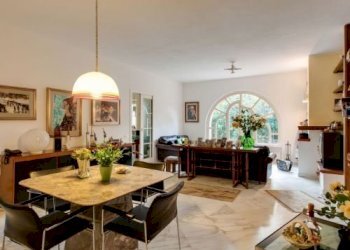 img_379_9.jpg - Villa Via Privata Villa Ceci 21, Carrara - foto 8