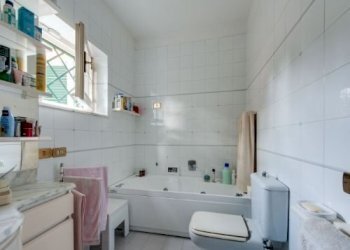 img_379_14.jpg - Villa Via Privata Villa Ceci 21, Carrara - foto 13