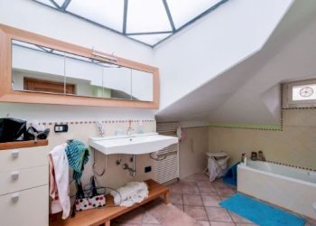 img_379_17.jpg - Villa Via Privata Villa Ceci 21, Carrara - foto 16