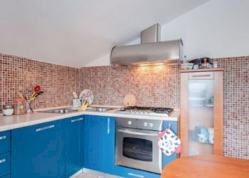 img_379_22.jpg - Villa Via Privata Villa Ceci 21, Carrara - foto 21