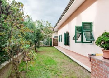 img_379_28.jpg - Villa Via Privata Villa Ceci 21, Carrara - foto 27