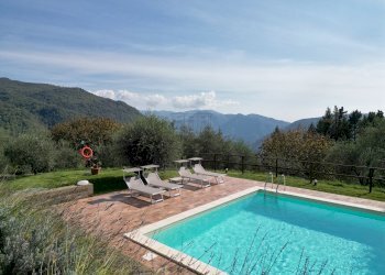 vendesi casa colonica con piscina ristrutturataven - Bed & Breakfast Via San Gemma Galgani 4, Pescaglia - foto 8