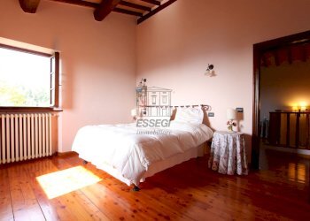 rustico in pietra vendesi piscina colline lucca (2 - Bed & Breakfast Via San Gemma Galgani 4, Pescaglia - foto 19