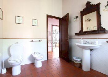 rustico in pietra vendesi piscina colline lucca (1 - Bed & Breakfast Via San Gemma Galgani 4, Pescaglia - foto 25