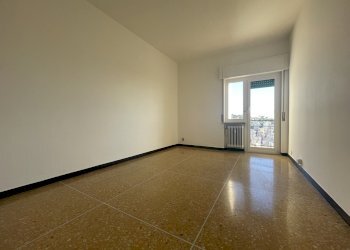 salotto affitto via giglioli marassi genova.JPG - Apartment Via Giglioli 10, Genova (neighborhood Marassi) - photo 8