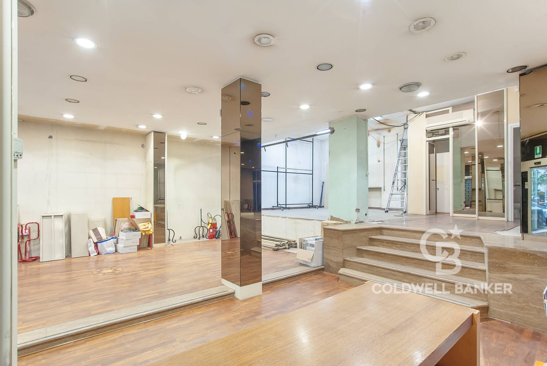 Locale Commerciale Via Rosa Raimondi Garibaldi, Roma (zona Garbatella) - foto 3