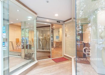 Locale Commerciale Via Rosa Raimondi Garibaldi, Roma (zona Garbatella) - foto 12