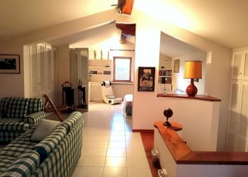 IMG_20240306_181429_edit_279431116987809.jpg - Mansarda Sarzana - foto 1