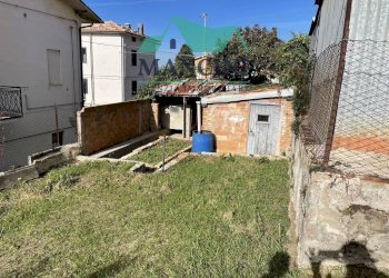 Quadrilocale VIA CESARE BATTISTI, Cupramontana - foto 14