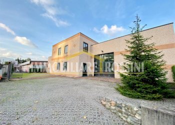 esterno - Capannone via Postumia, 45, Varese - foto 2