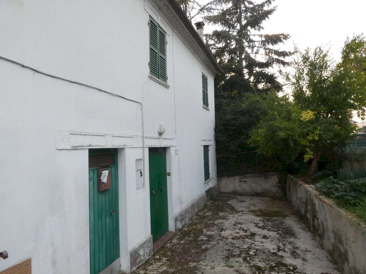 P1000546.jpg - Porzione di casa Belvedere Ostrense - foto 1