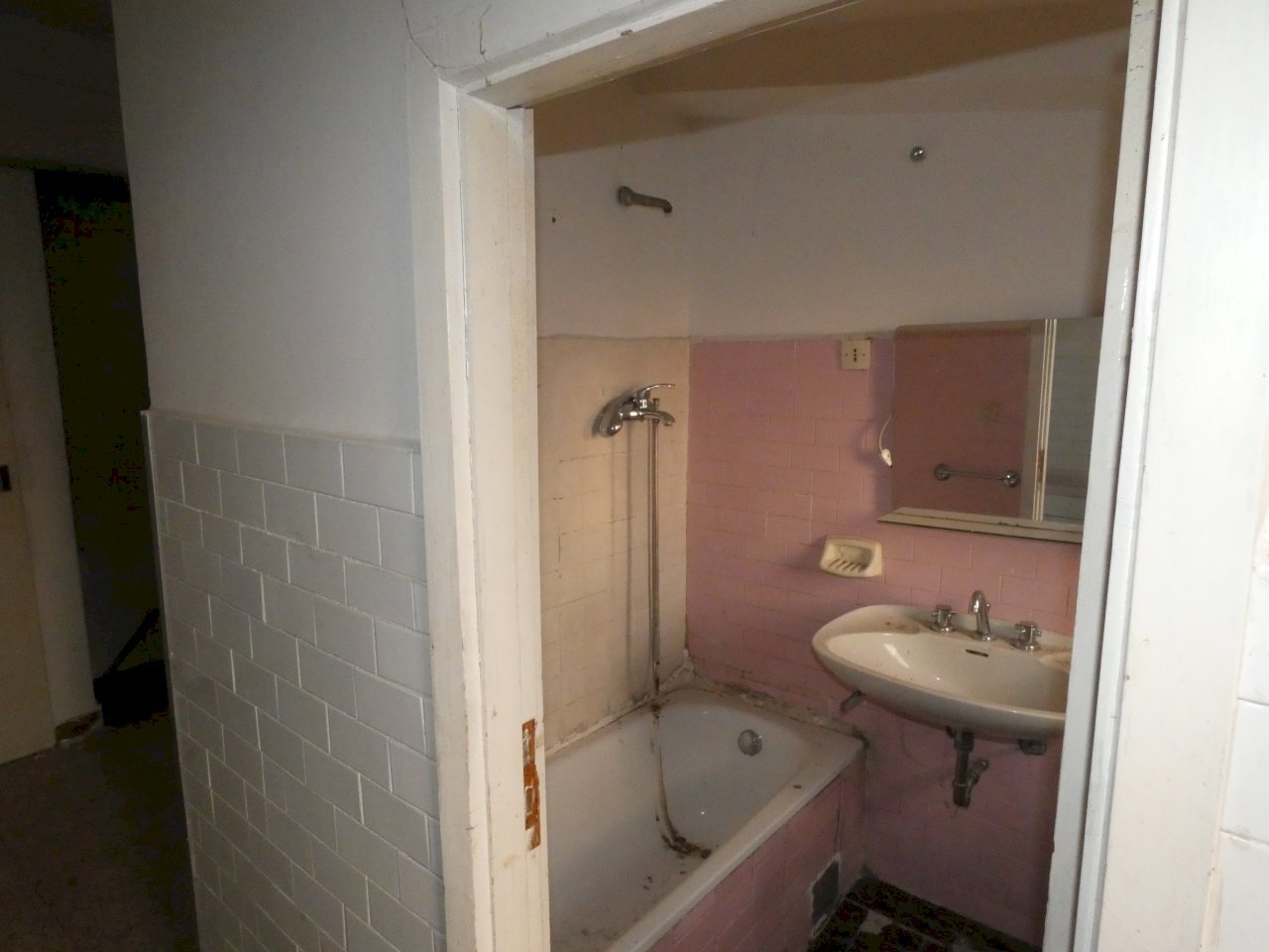 P1000549.jpg - Porzione di casa Belvedere Ostrense - foto 3