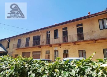 Foto 3 - Rustico via Corso della Vittoria, 31, Caronno Pertusella - foto 2