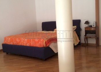 Camera - One-room apartment Livorno - photo 14