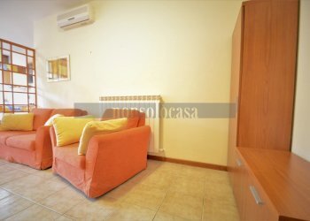 INGRESSO-SOGGIORNO - Three-room apartment Via Antonio Fogazzaro, Assisi - photo 4