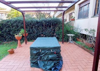 patio cene e pranzi - Villa Livorno - photo 4