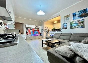 Zona giorno - Appartamento Via Vittorio Veneto, Pontedera - foto 1