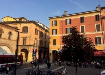 Zona - Bar Tavola Calda - Fredda via San Vitale, Bologna (zona Centro Storico) - foto 1