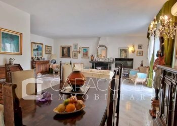 Four-room apartment Olbia - photo 5