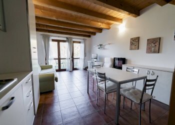 Bilocale via Brolo, Castelnuovo del Garda - foto 2