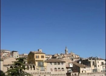 PANORAMA - Bilocale Via Andrea da Jesi 10, Jesi - foto 3