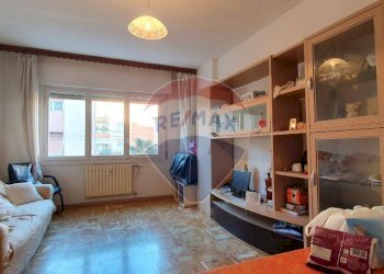 One-room apartment Via Colonnello Aprosio, 598 
 Vallecrosia, Vallecrosia - photo 12