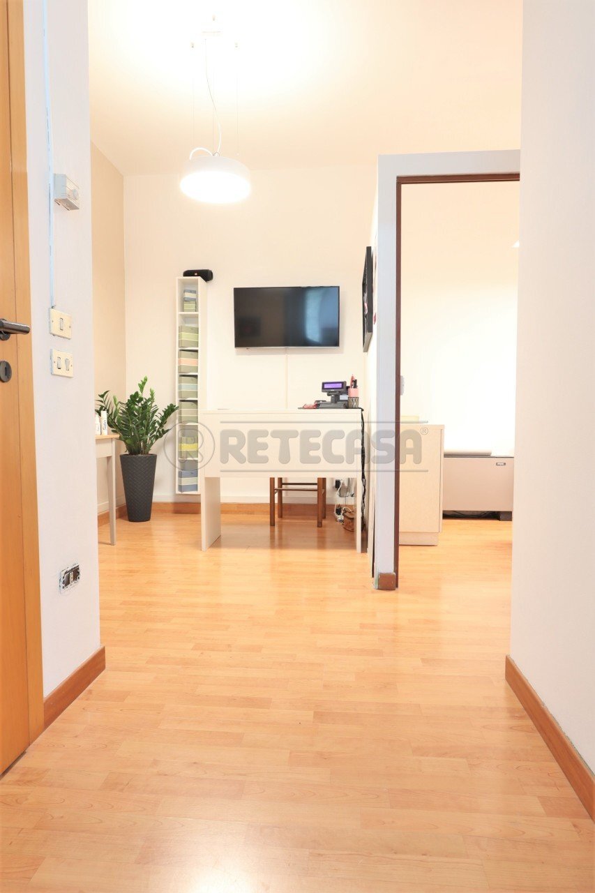 IMG_1987.JPG - Locale Commerciale Via Ronchi, Longare - foto 2