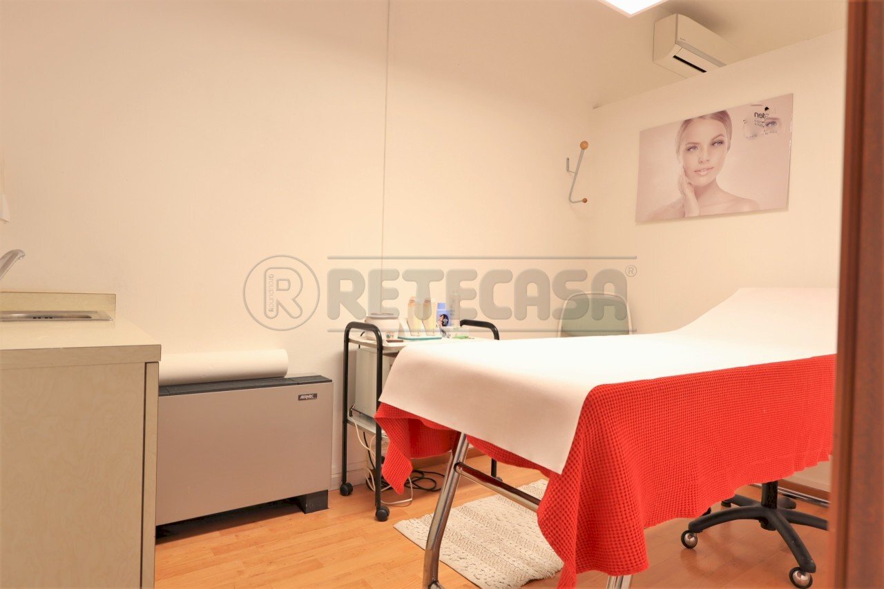 IMG_1988.JPG - Locale Commerciale Via Ronchi, Longare - foto 3