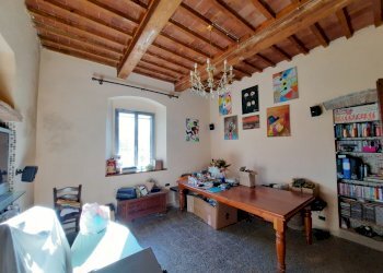 20221105_092140.jpg - Terratetto - Terracielo Via di Mezzo II, Lucca - foto 1