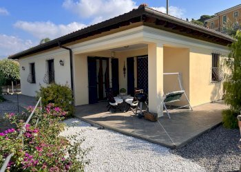 Two-room apartment Bordighera - photo 1