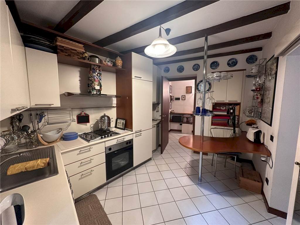 Bilocale PIAZZA CASTELLO 1, Erba - foto 1