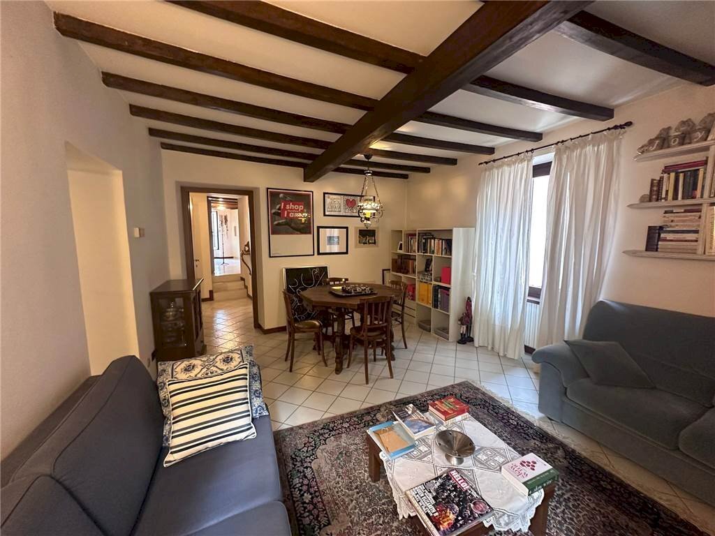 Bilocale PIAZZA CASTELLO 1, Erba - foto 2